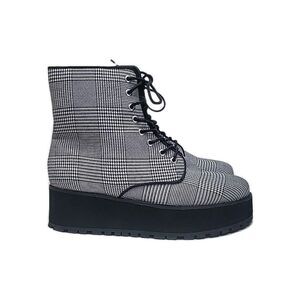 Forever 21 Plaid Platform Black & White Lace Up Boots, Womens Size 7.5